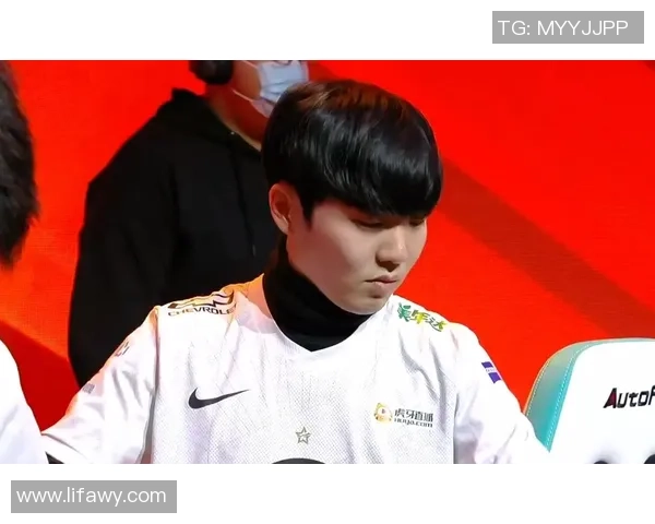 聚焦DOTA2FPX战队耐力与韧性探讨背后的故事与启示